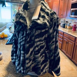 Lovely chocolate and beige feeling fox fur jacket